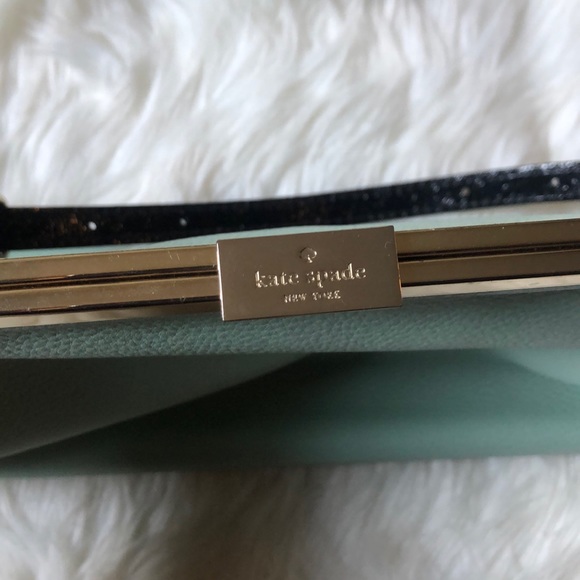 Kate Spade | Purse - Picture 2 of 9